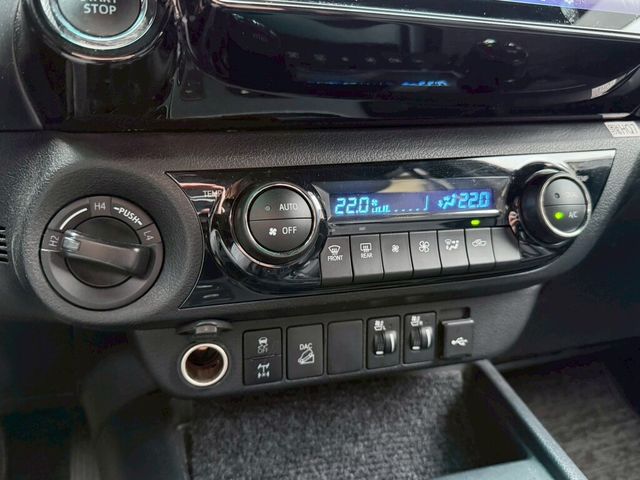 TOYOTA豐田 HILUX  第11張相片