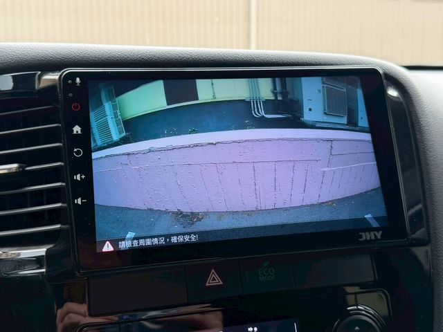 MITSUBISHI三菱 OUTLANDER  第9張相片