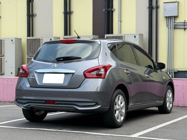 NISSAN日產 TIIDA  第2張相片