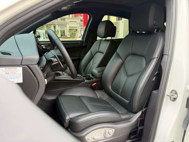 PORSCHE保時捷 MACAN  第3張相片