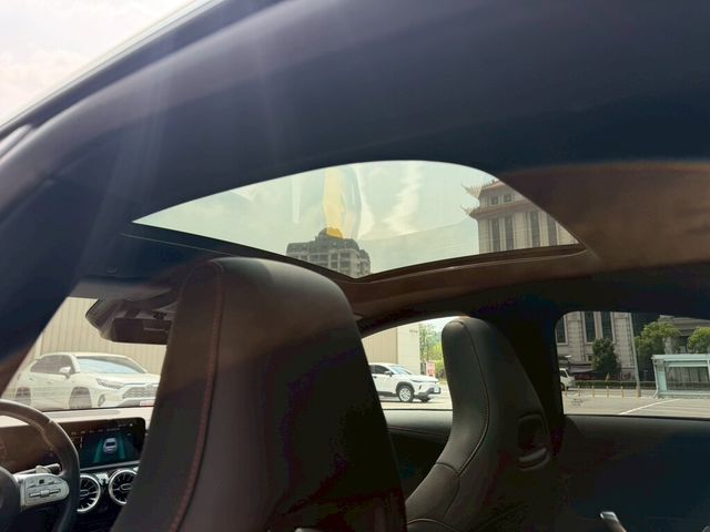 M-BENZ賓士 CLA35 AMG  第9張相片