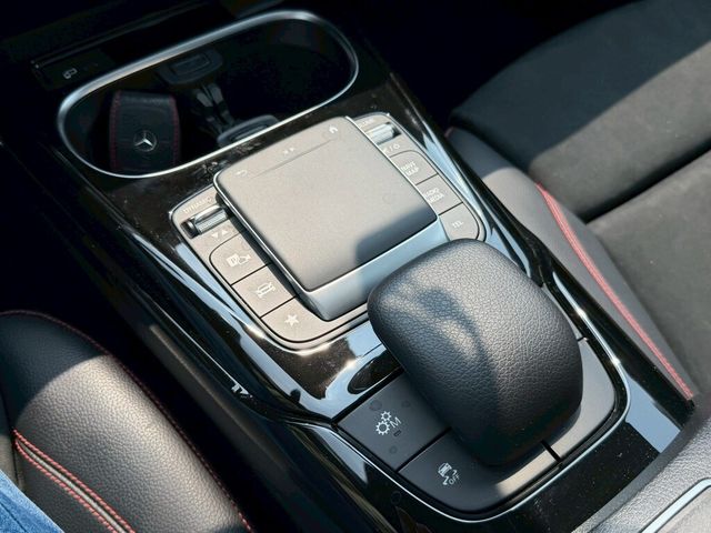 M-BENZ賓士 CLA35 AMG  第17張相片