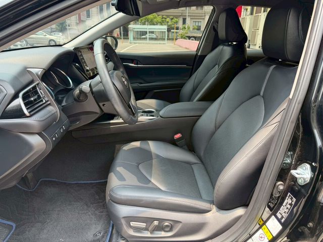 TOYOTA豐田 CAMRY HYBRID  第3張相片