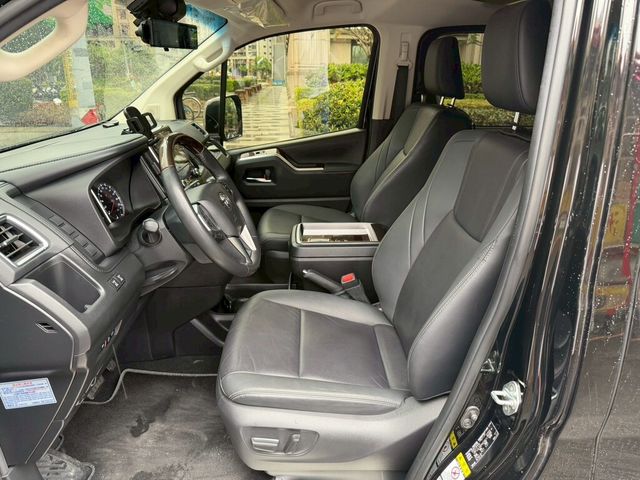 TOYOTA豐田 GRANVIA  第3張相片