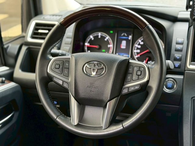 TOYOTA豐田 GRANVIA  第10張相片