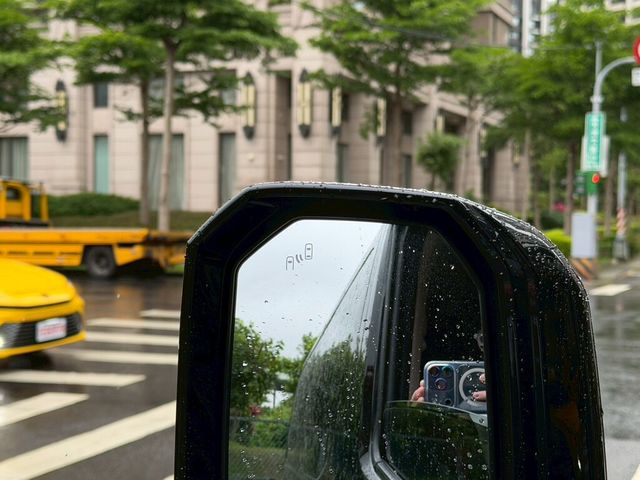 TOYOTA豐田 GRANVIA  第13張相片