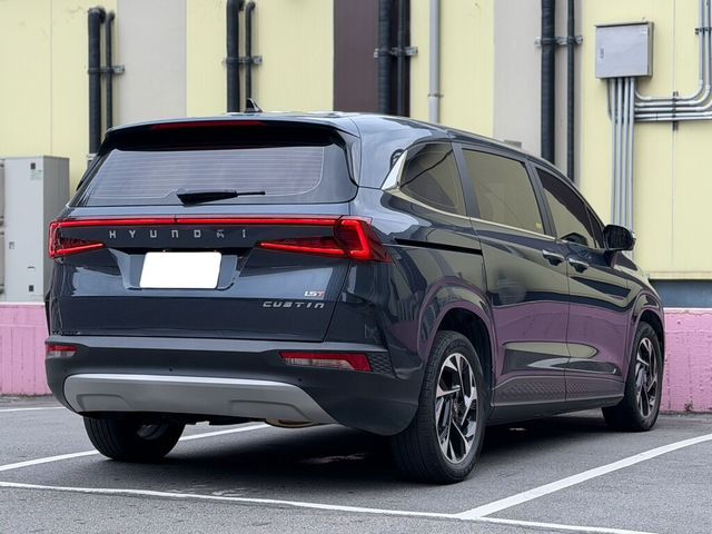 HYUNDAI現代 CUSTIN  第2張相片