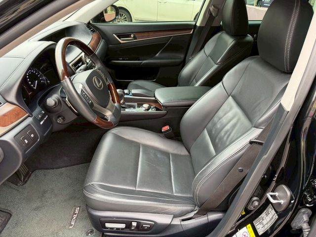LEXUS凌志 GS300H  第3張相片