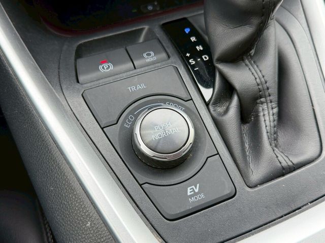 TOYOTA豐田 RAV4  第14張相片