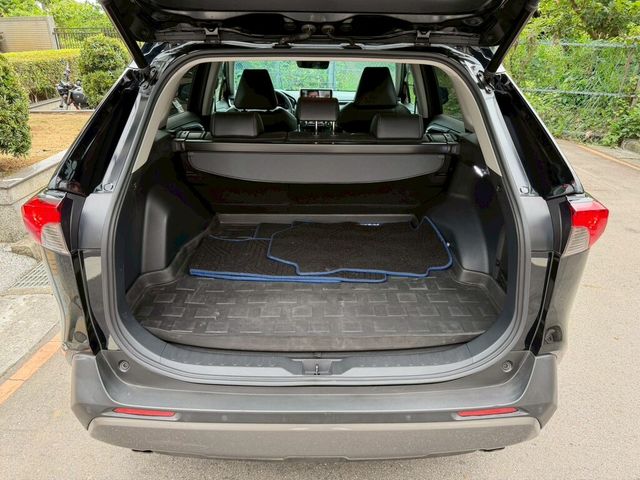 TOYOTA豐田 RAV4  第16張相片