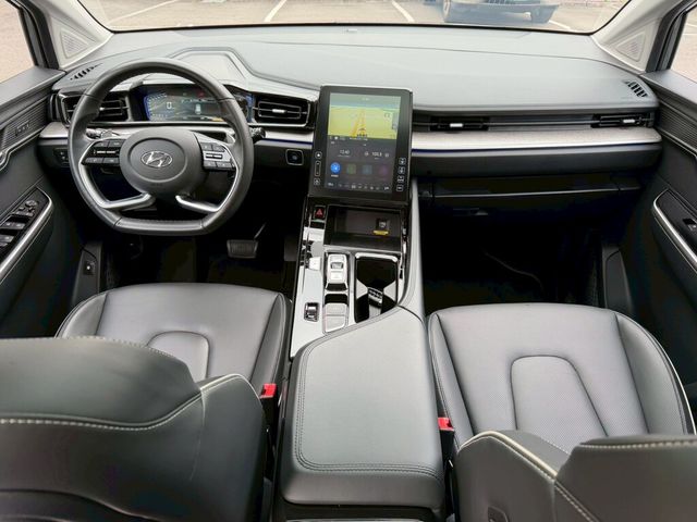 HYUNDAI現代 CUSTIN  第6張相片