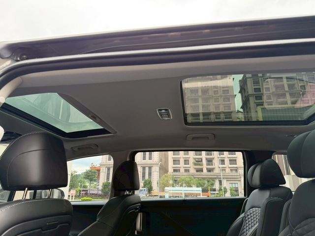 HYUNDAI現代 CUSTIN  第8張相片