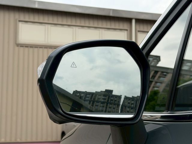 HYUNDAI現代 CUSTIN  第9張相片