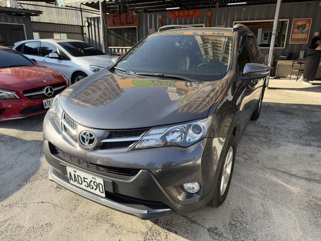TOYOTA豐田 RAV4  第4張相片