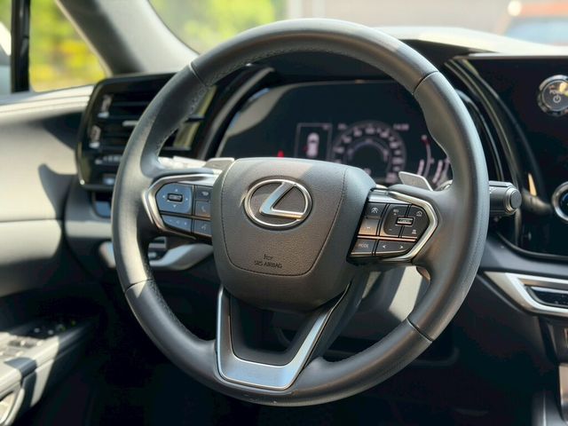 LEXUS凌志 RX350H  第6張相片