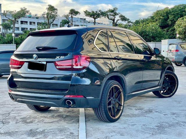 BMW寶馬 X5 XDRIVE30D  第2張相片