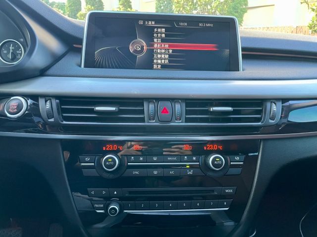 BMW寶馬 X5 XDRIVE30D  第9張相片