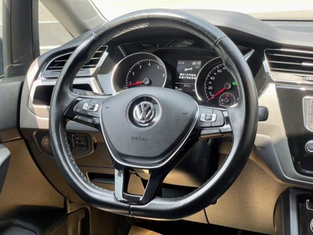 VOLKSWAGEN福斯 TOURAN  第7張相片