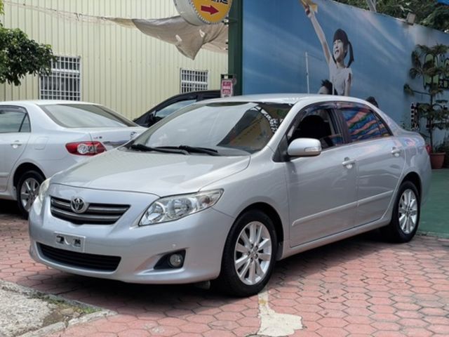 TOYOTA豐田 ALTIS  第1張相片