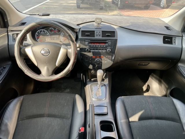 NISSAN日產 TIIDA  第5張相片
