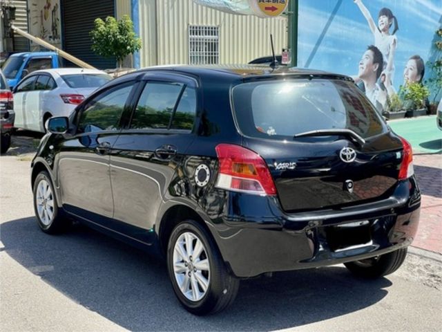 TOYOTA豐田 YARIS  第2張相片
