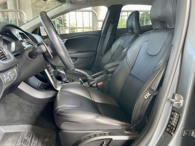 VOLVO富豪 V40  第3張相片