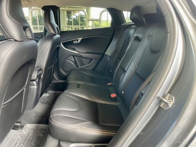 VOLVO富豪 V40  第4張相片