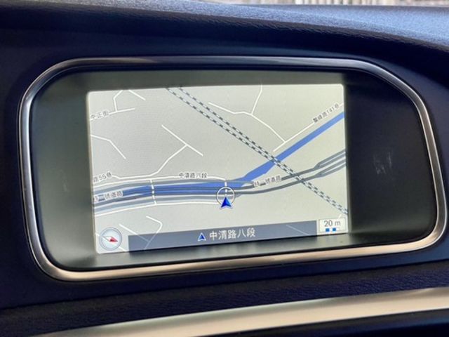 VOLVO富豪 V40  第8張相片