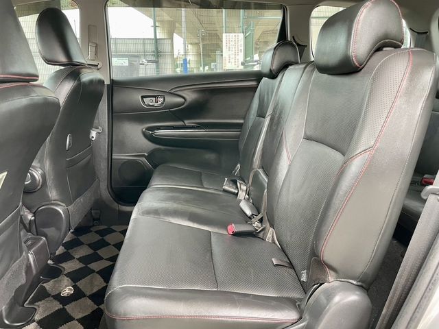 TOYOTA豐田 WISH  第4張相片