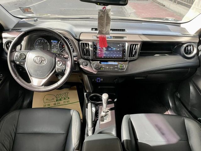 TOYOTA豐田 RAV4  第7張相片