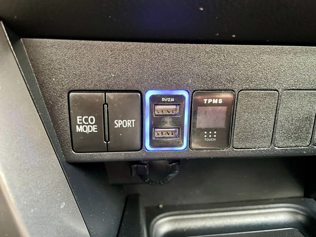 TOYOTA豐田 RAV4  第11張相片