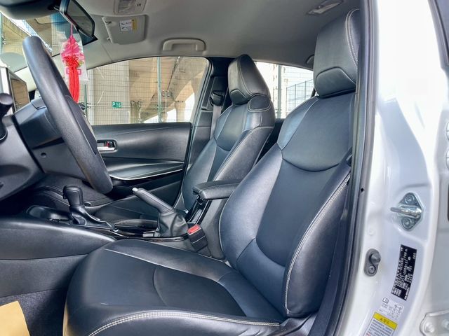 TOYOTA豐田 ALTIS  第3張相片