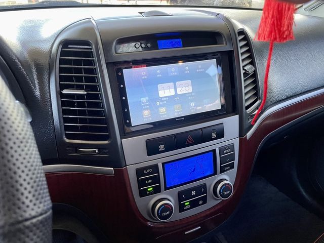 HYUNDAI現代 SANTA FE  第11張相片