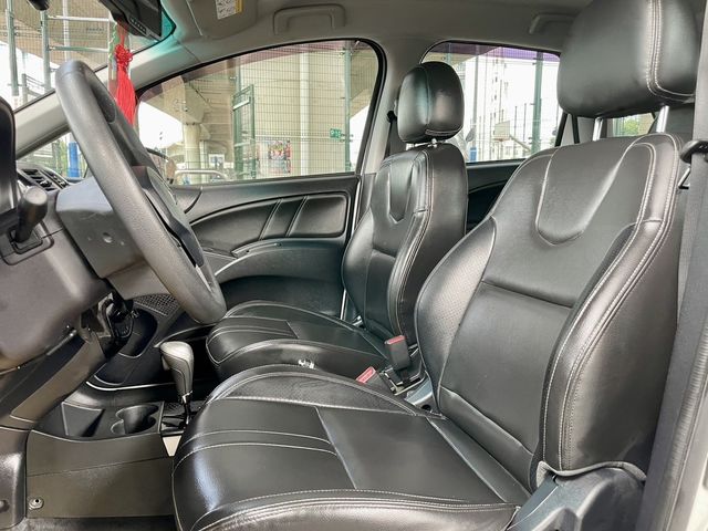 MITSUBISHI三菱 COLT PLUS  第3張相片