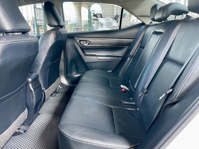 TOYOTA豐田 ALTIS  第7張相片