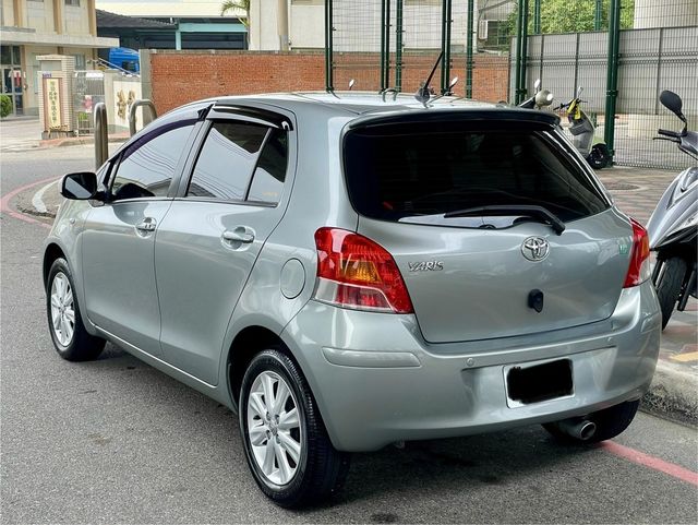 TOYOTA豐田 YARIS  第2張相片