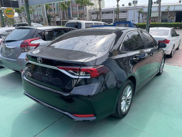 TOYOTA豐田 ALTIS  第2張相片