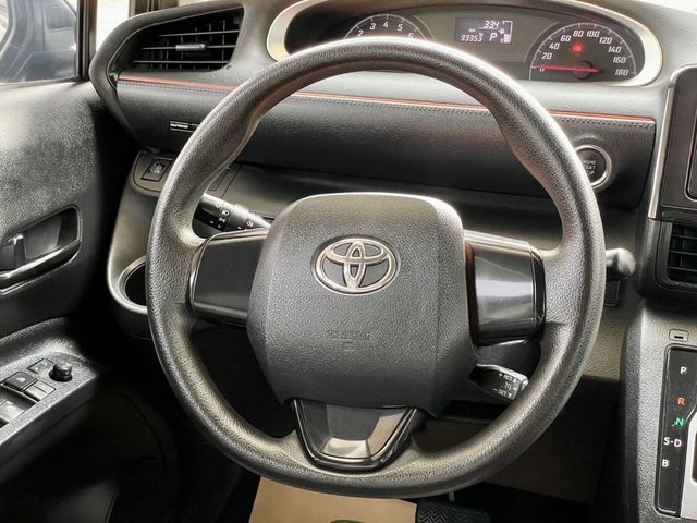TOYOTA豐田 SIENTA  第8張相片