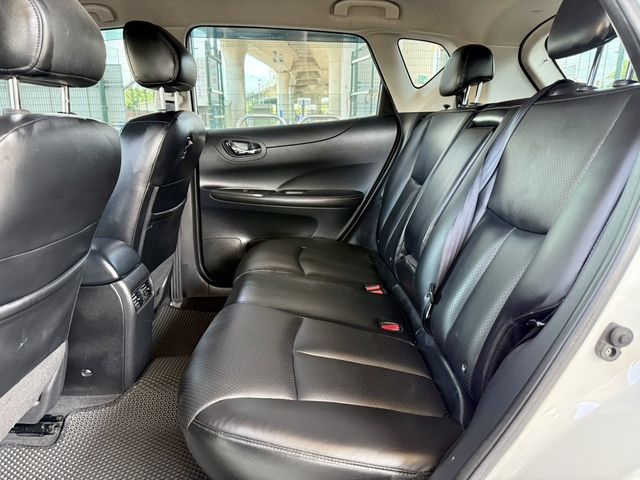 NISSAN日產 TIIDA  第4張相片