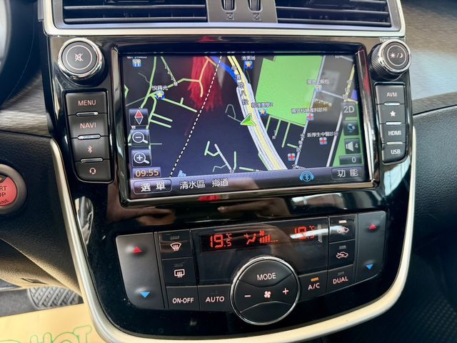 NISSAN日產 TIIDA  第6張相片
