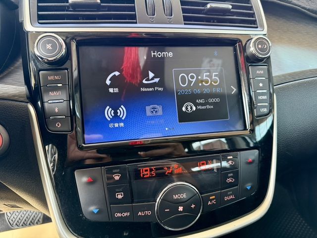 NISSAN日產 TIIDA  第8張相片
