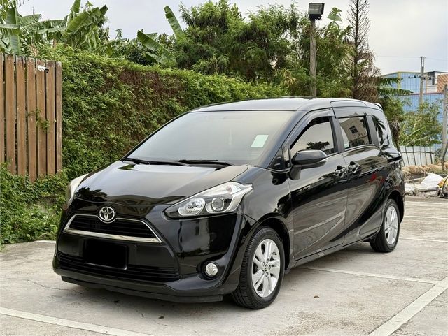 TOYOTA豐田 SIENTA  第1張相片