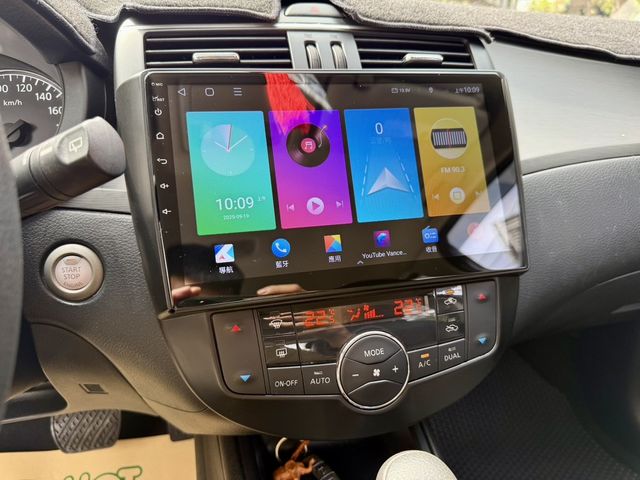 NISSAN日產 TIIDA  第8張相片