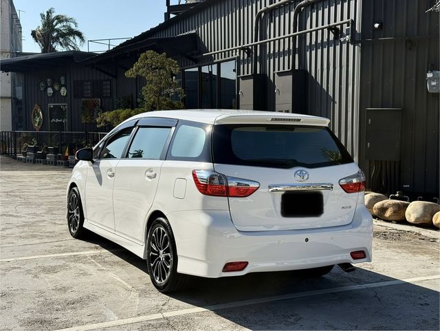 TOYOTA豐田 WISH  第2張相片