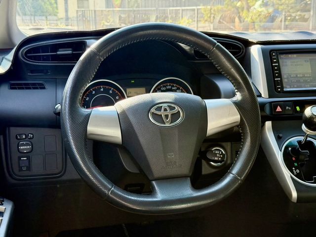 TOYOTA豐田 WISH  第7張相片