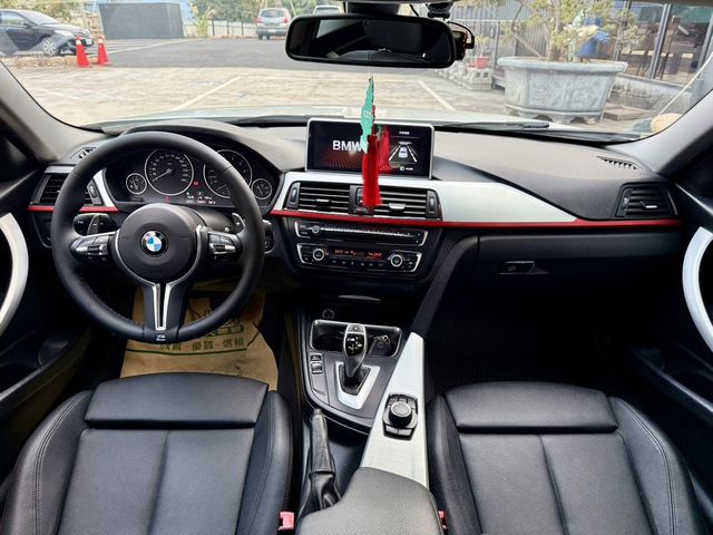 BMW寶馬 320I  第5張相片