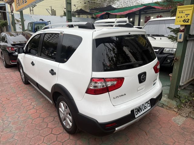 NISSAN日產 LIVINA  第2張相片