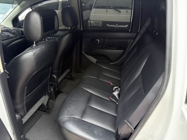 NISSAN日產 LIVINA  第4張相片