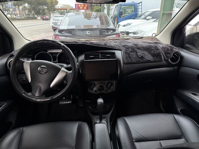 NISSAN日產 LIVINA  第5張相片