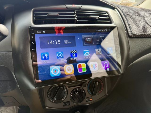 NISSAN日產 LIVINA  第7張相片